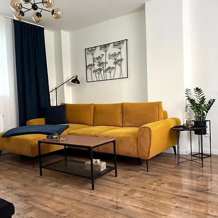 R&l Lazovna 1 - Old Town And Parking Apartamento